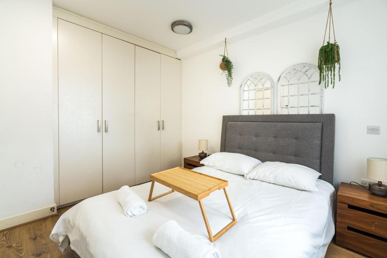 Amazing 2 Bedroom / Earls Court / Kensington ロンドン エクステリア 写真